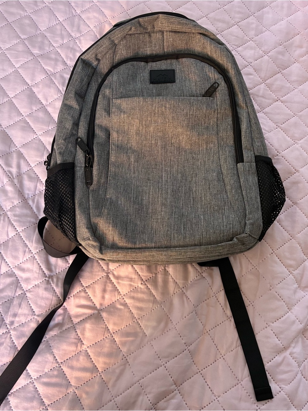 Men's Gray Everyday Backpack with Padded Straps